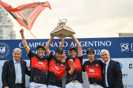El Siasgo tricampeón del Abierto Argentino de Pato